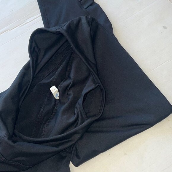 Free PEOPLE Movement Very Prairie High Rise Legging in Black size Large - Picture 8 of 16